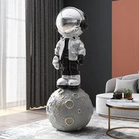 Astronaut on Earth™ thumbnail 1