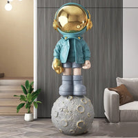 Astronaut on Earth™ thumbnail 3
