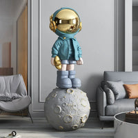 Astronaut on Earth™ thumbnail 5